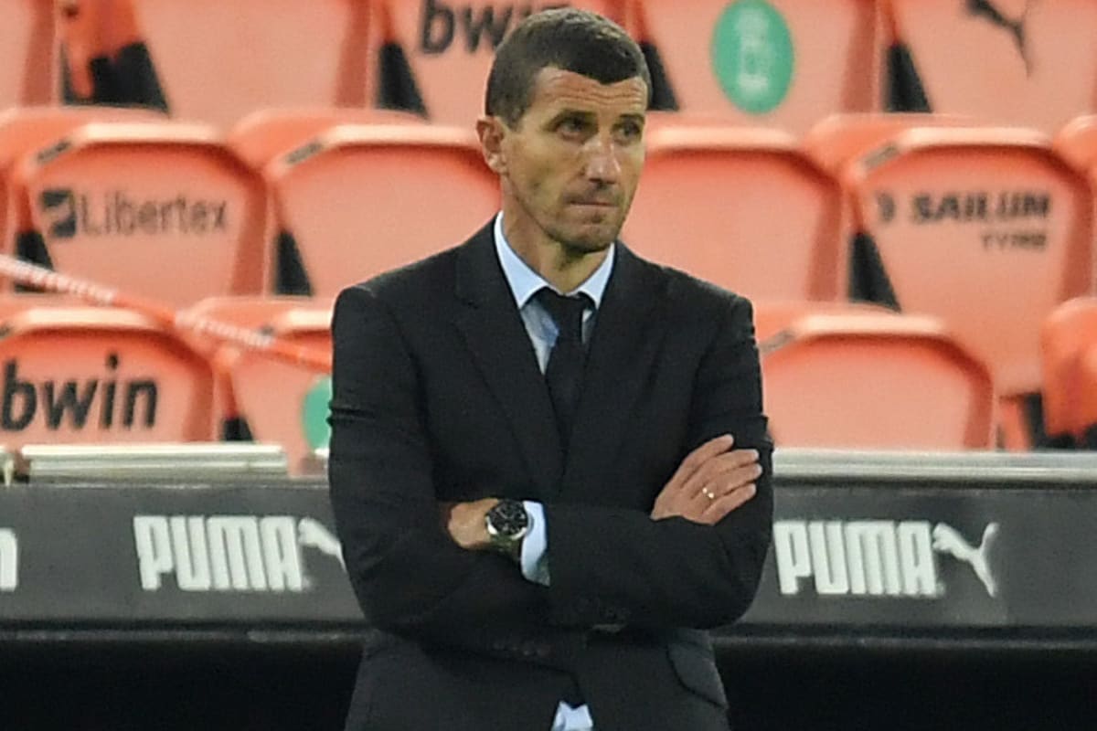 Valencia sacked manager Javi Garcia, Voro to take Charge
