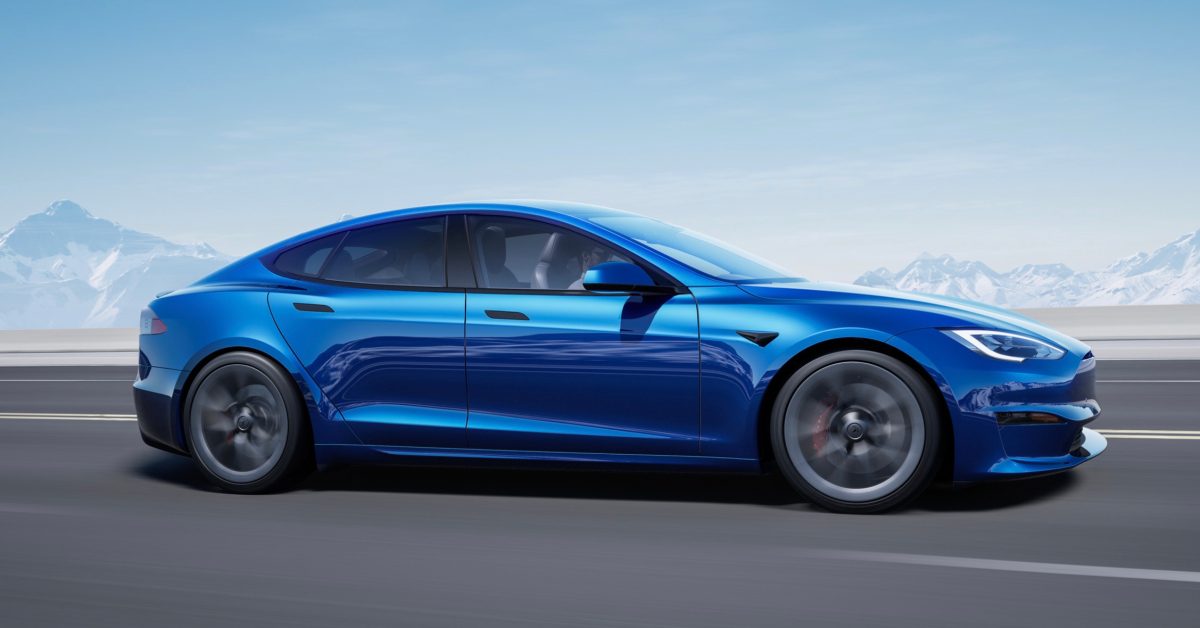25 lucky customers get Tesla Model S Plaid sedans