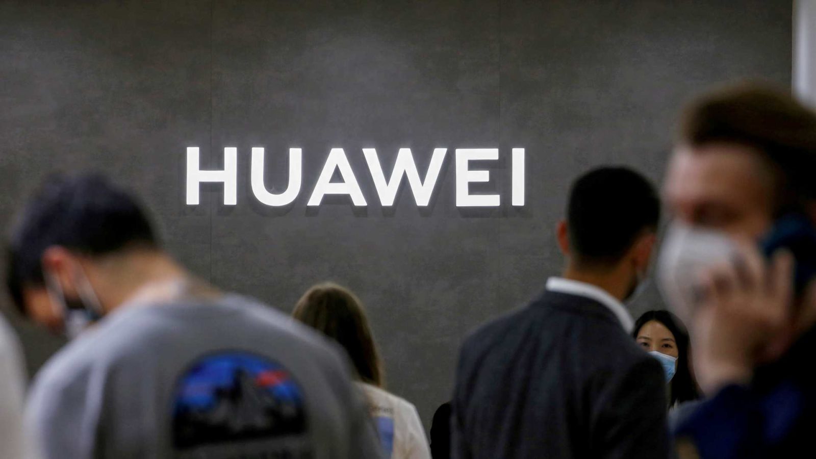 Huawei gets green signal to deploy 5G in Italy with certain limitations