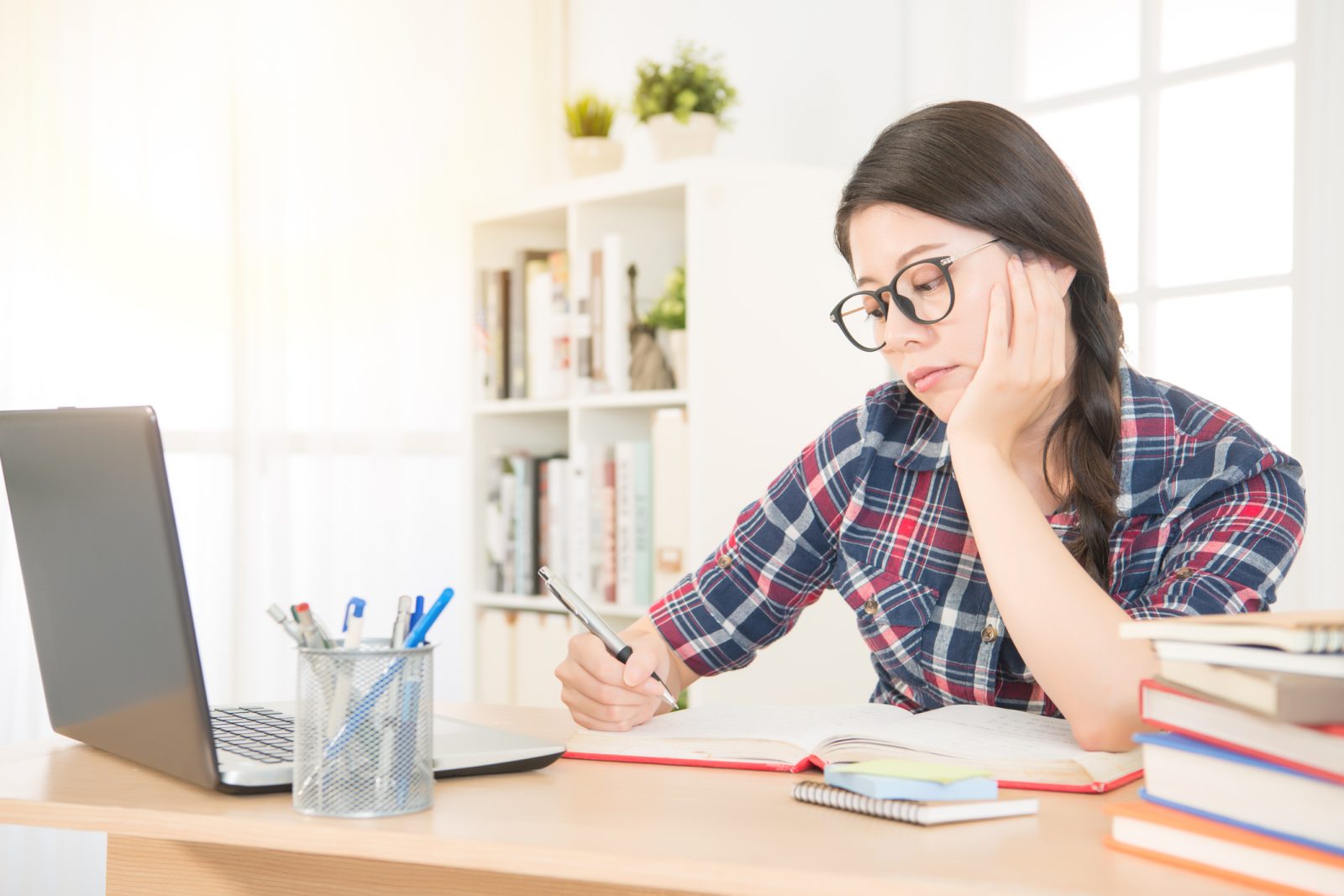 4 Tips to Make Any College Essay Stand Out