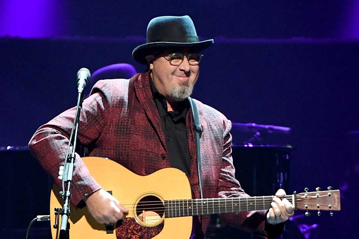 what is wrong with vince gill