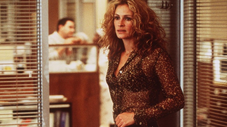 how old is julia roberts in pretty woman