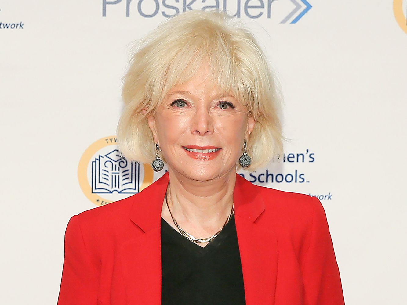 how old is lesley stahl