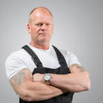 is mike holmes married