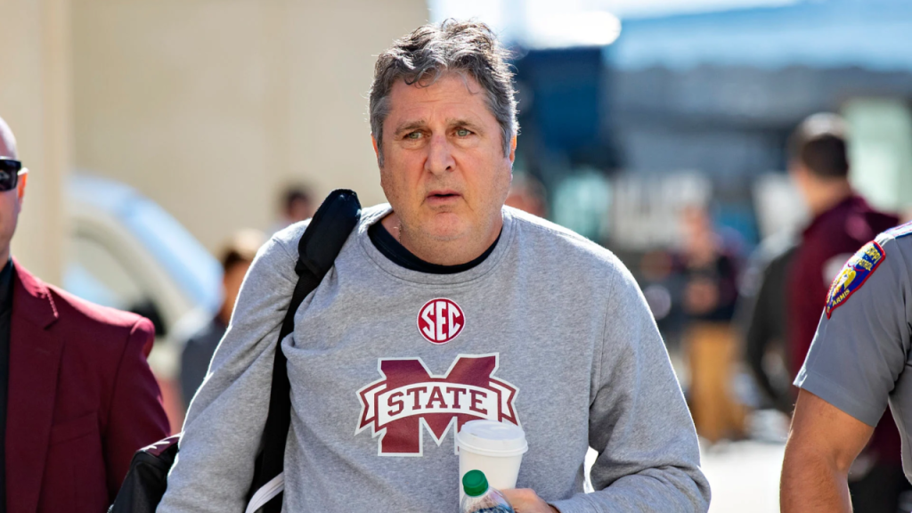 is mike leach married