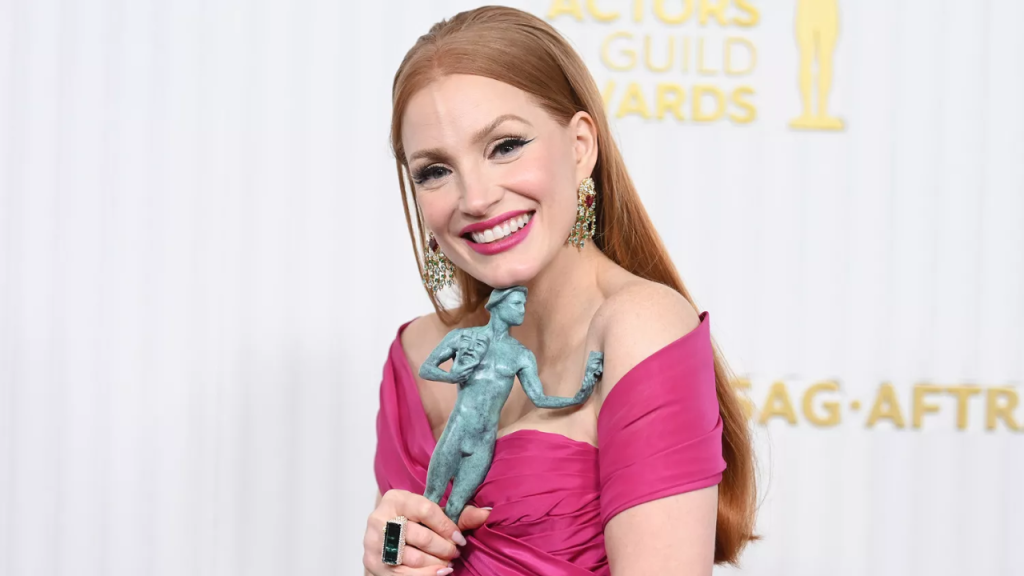 SAG Awards 2023: Jessica Chastain Admits She's "Little Embarrassed"!