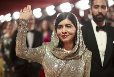 Jimmy Kimmel Jokes with Malala Yousafzai, Asking if Harry Styles Spat on Chris Pine at The 2023 Oscars!