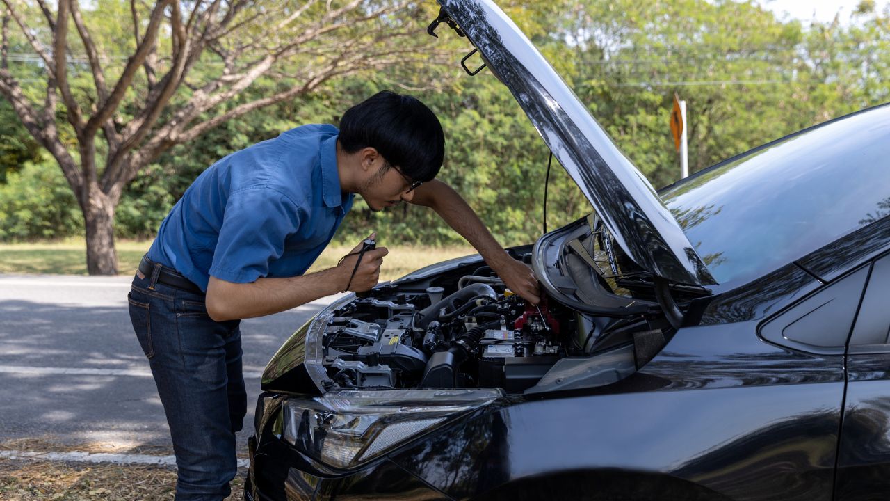 6 Warning Signs it’s Time to Get Your Car Battery Replaced