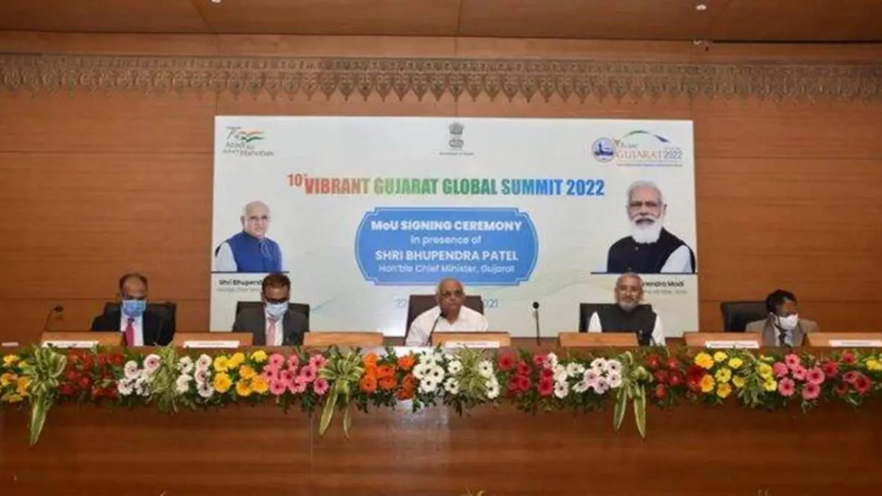 rajkot updates news during the sixth phase of vibrant gujarat summit 135 mous were signed