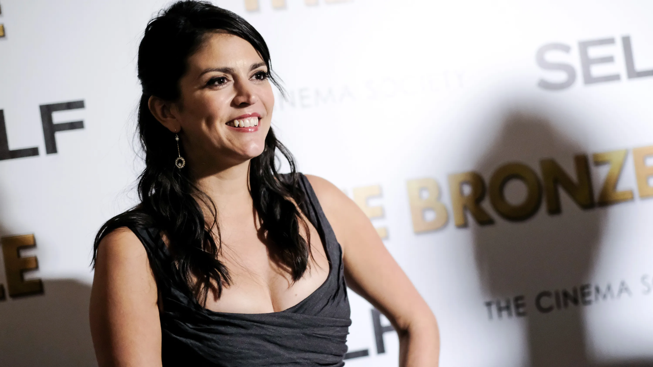 is cecily strong pregnant