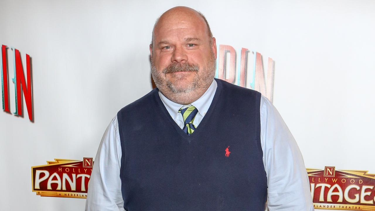 is kevin chamberlin gay