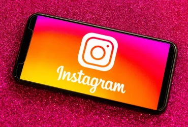 how to add yours on instagram