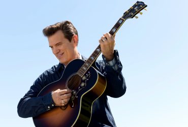 chris isaak gay